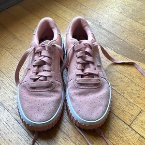 Women’s Puma sneakers size 8
